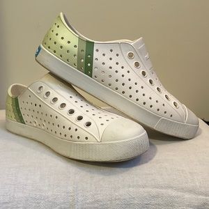 Womens Natives size 7